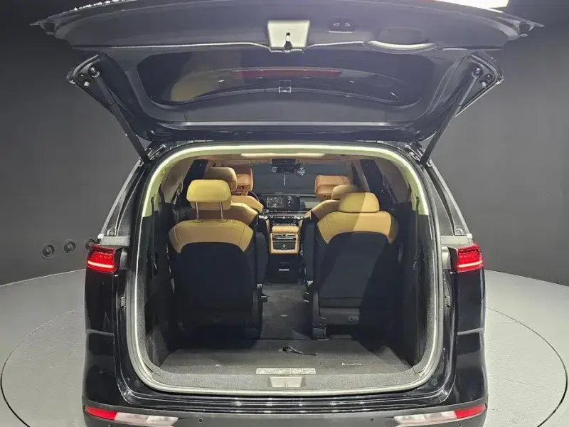 2021 Kia Carnival с пробегом 51 600 км