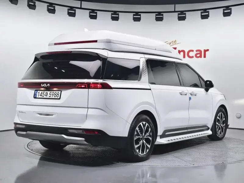 2023 Kia Carnival с пробегом 48 238 км