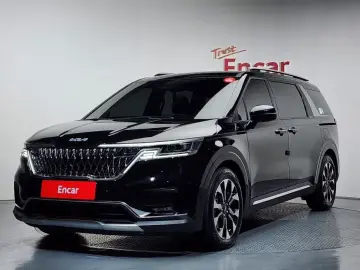 2022 Kia Carnival с пробегом 22 557 км