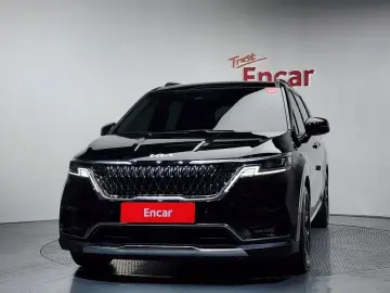 2022 Kia Carnival с пробегом 22 557 км