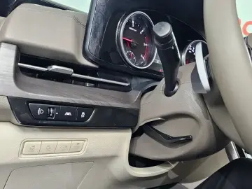 2023 Kia Carnival с пробегом 48 238 км