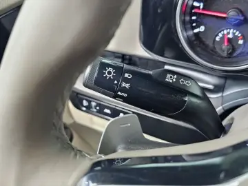 2023 Kia Carnival с пробегом 48 238 км