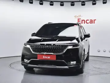 2023 Kia Carnival с пробегом 77 263 км