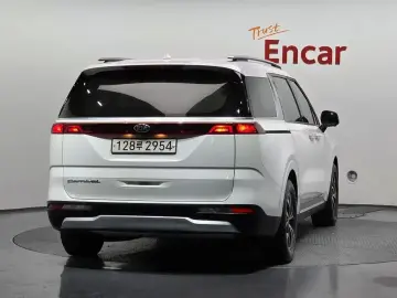 2021 Kia Carnival с пробегом 37 464 км