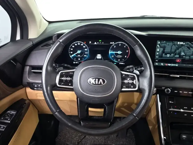 2021 Kia Carnival с пробегом 37 464 км