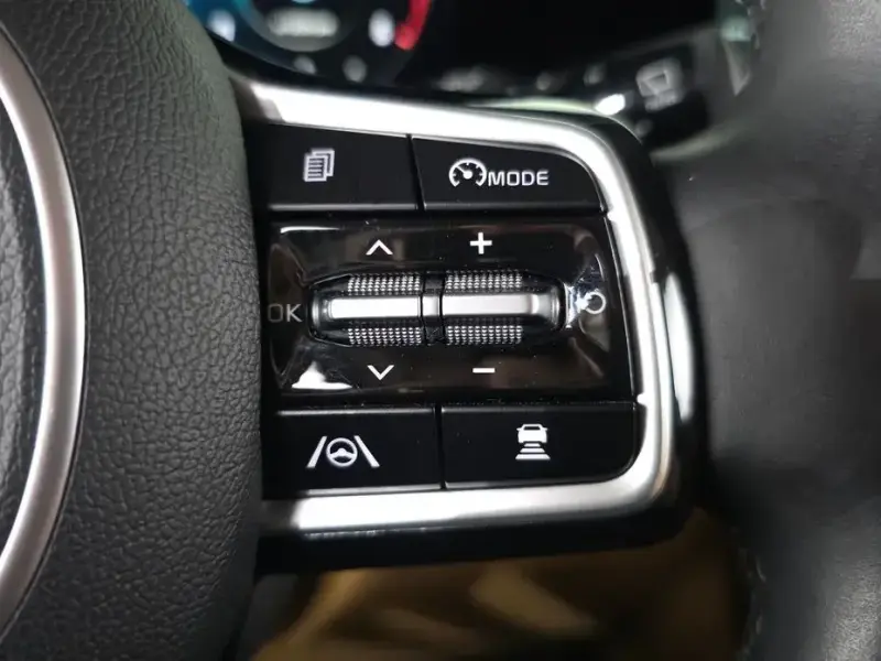 2021 Kia Carnival с пробегом 37 464 км