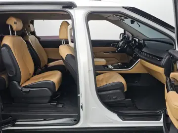 2021 Kia Carnival с пробегом 59 980 км