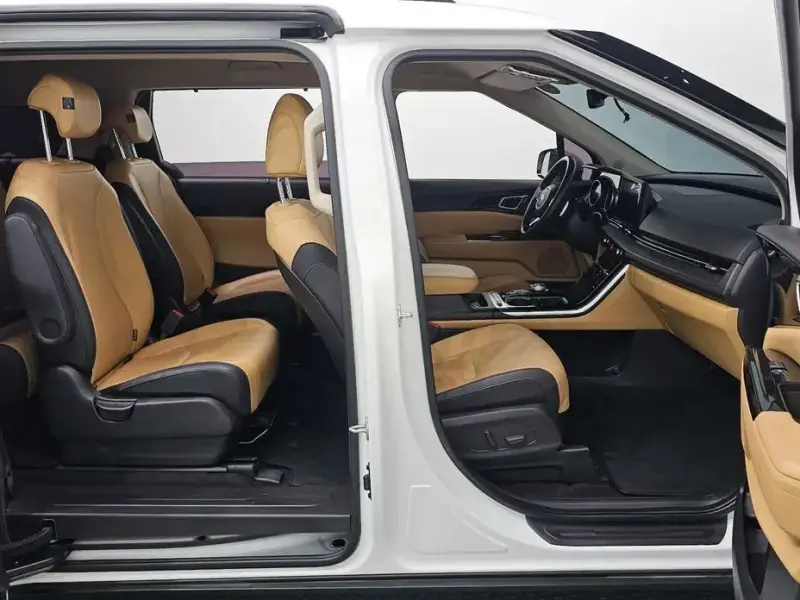 2021 Kia Carnival с пробегом 59 980 км