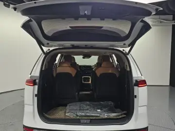 2021 Kia Carnival с пробегом 79 527 км