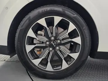 2022 Kia Carnival с пробегом 62 547 км