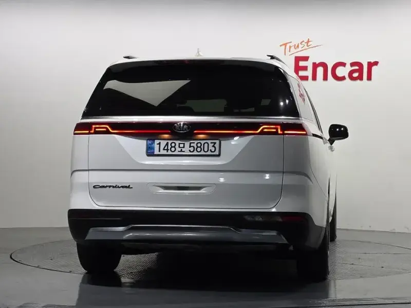 2021 Kia Carnival с пробегом 142 267 км