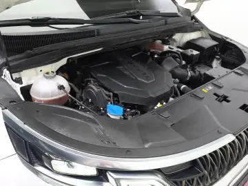 2021 Kia Carnival с пробегом 142 267 км
