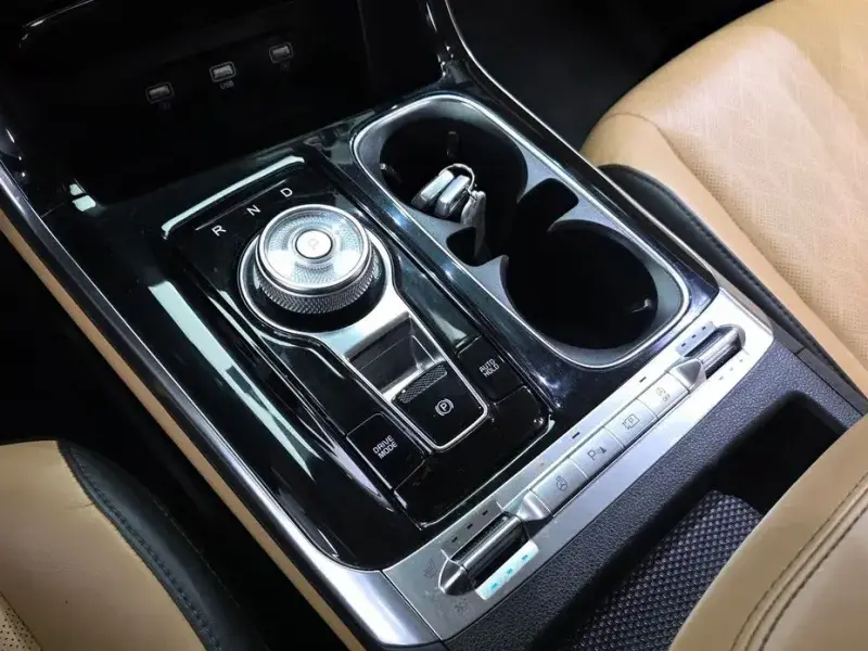 2021 Kia Carnival с пробегом 142 267 км