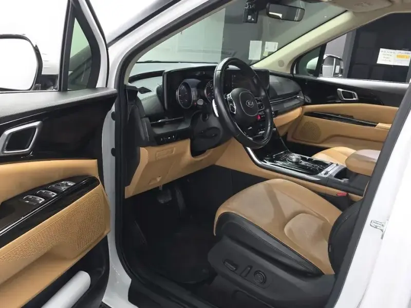 2021 Kia Carnival с пробегом 142 267 км