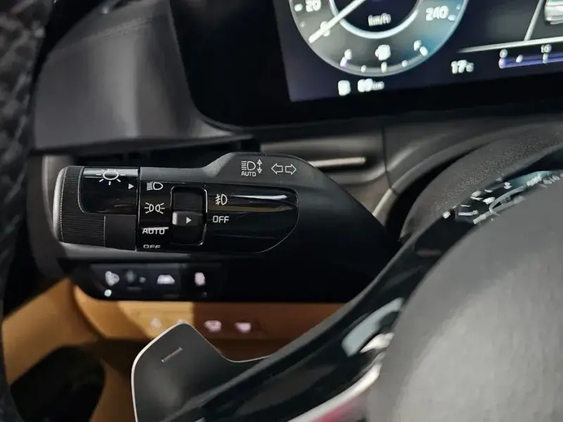 2022 Kia Carnival с пробегом 62 547 км