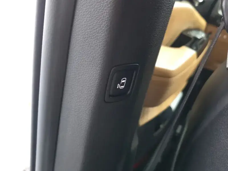2021 Kia Carnival с пробегом 142 267 км