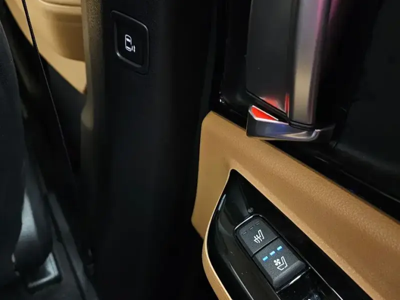 2022 Kia Carnival с пробегом 62 547 км