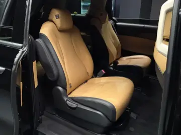 2022 Kia Carnival с пробегом 39 650 км