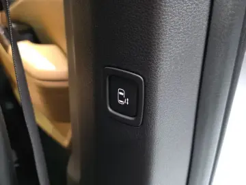 2022 Kia Carnival с пробегом 39 650 км