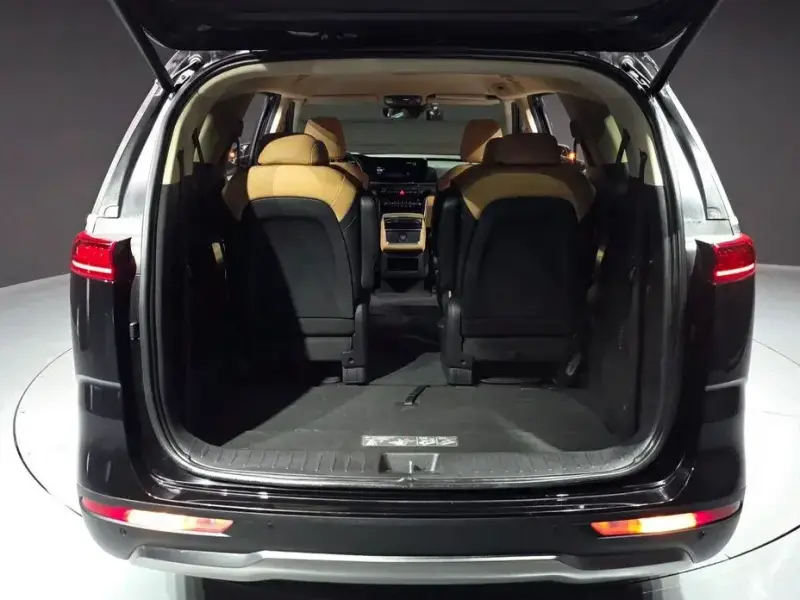 2022 Kia Carnival с пробегом 39 650 км