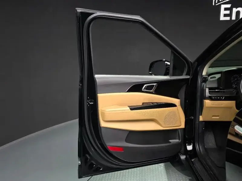 2022 Kia Carnival с пробегом 39 650 км