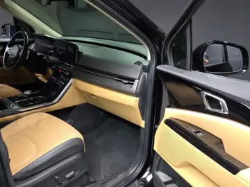 2022 Kia Carnival с пробегом 39 650 км
