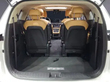 2023 Kia Carnival с пробегом 37 411 км