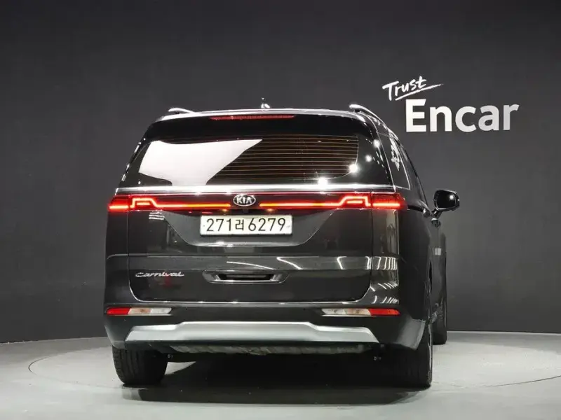 2021 Kia Carnival с пробегом 87 265 км