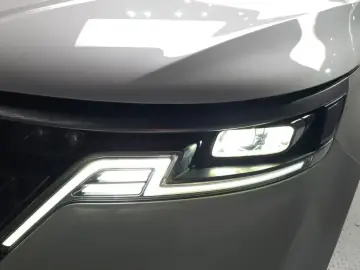 2023 Kia Carnival с пробегом 37 411 км