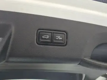 2023 Kia Carnival с пробегом 37 411 км