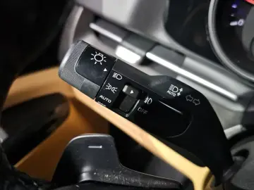 2023 Kia Carnival с пробегом 37 411 км