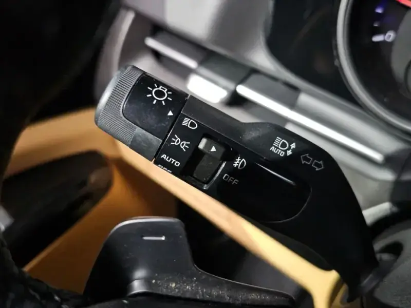 2023 Kia Carnival с пробегом 37 411 км