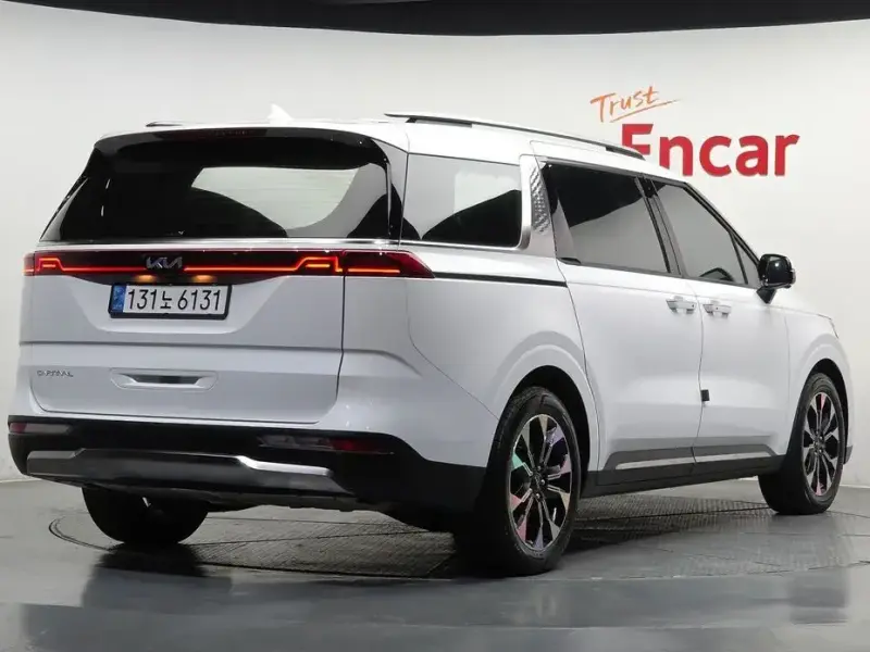 2022 Kia Carnival с пробегом 47 500 км