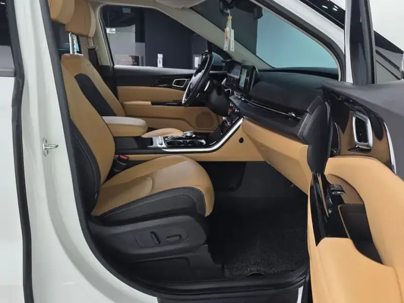 2022 Kia Carnival с пробегом 47 500 км