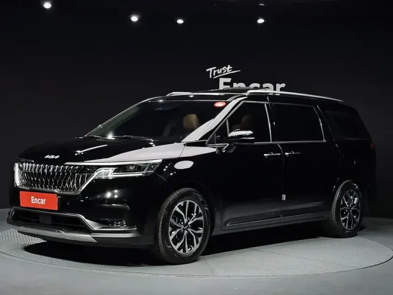 2023 Kia Carnival с пробегом 26 494 км