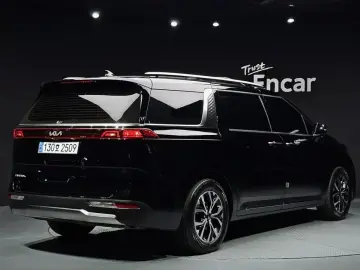 2023 Kia Carnival с пробегом 26 494 км