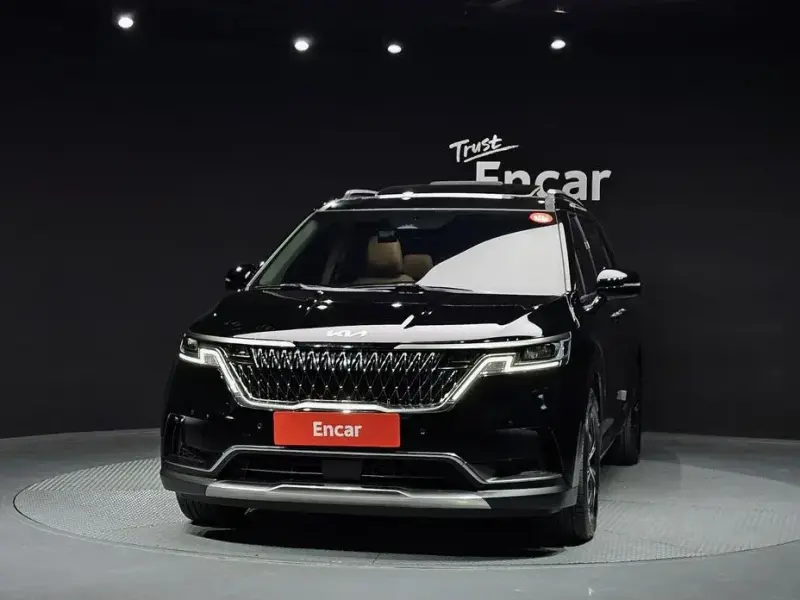 2023 Kia Carnival с пробегом 26 494 км
