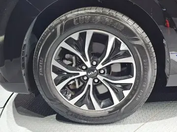 2023 Kia Carnival с пробегом 26 494 км