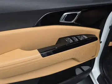 2022 Kia Carnival с пробегом 47 500 км