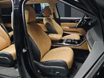 2023 Kia Carnival с пробегом 26 494 км