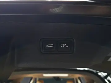 2023 Kia Carnival с пробегом 26 494 км