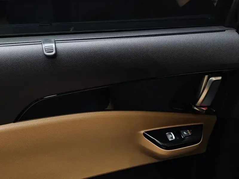 2023 Kia Carnival с пробегом 26 494 км