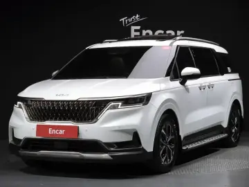 2023 Kia Carnival с пробегом 35 885 км
