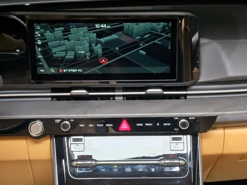 2023 Kia Carnival с пробегом 35 885 км