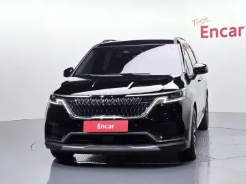 2022 Kia Carnival с пробегом 17 804 км