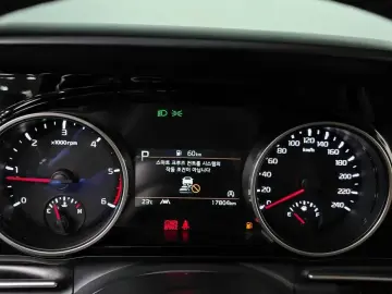 2022 Kia Carnival с пробегом 17 804 км