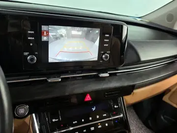 2022 Kia Carnival с пробегом 17 804 км