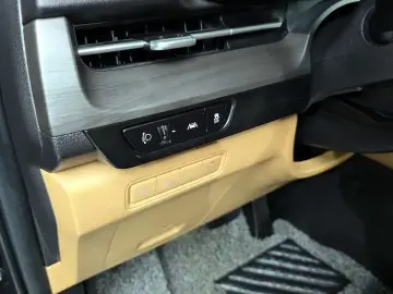 2022 Kia Carnival с пробегом 17 804 км