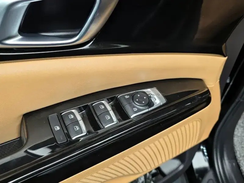 2022 Kia Carnival с пробегом 17 804 км