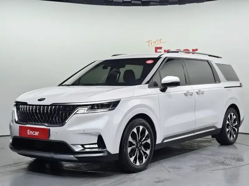 2021 Kia Carnival с пробегом 109 200 км